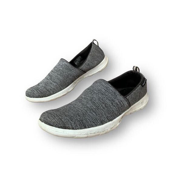 Skechers GogaMax Slip on Memory Foam Everyday Comfort Shoes Sneakers Size 9 - Picture 3 of 12